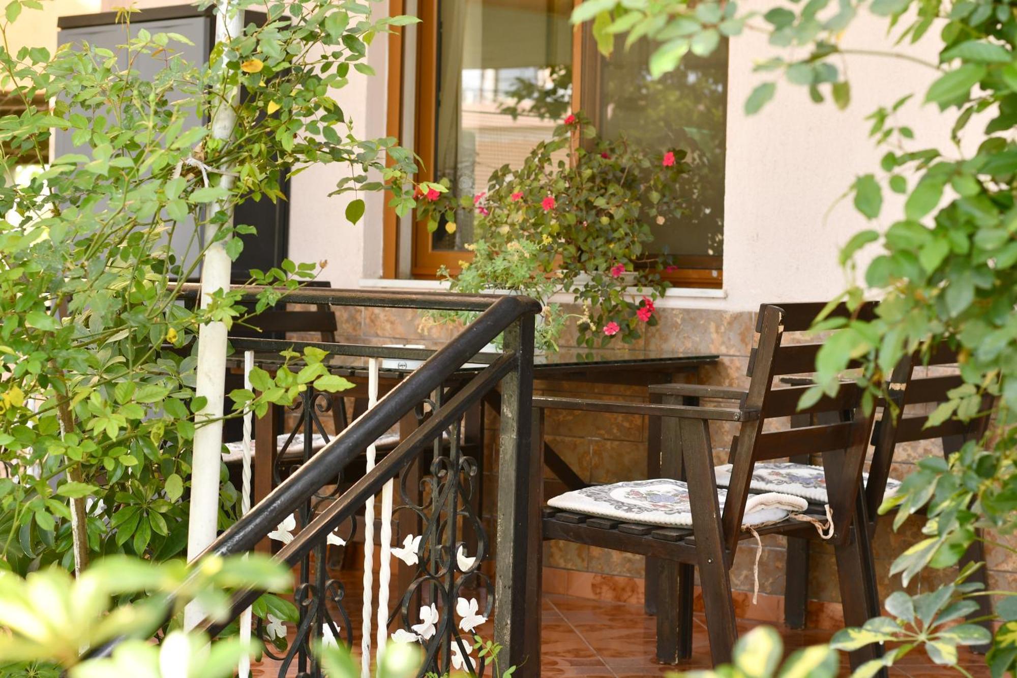 Beach & Chill Apartments Vlorë Exterior foto